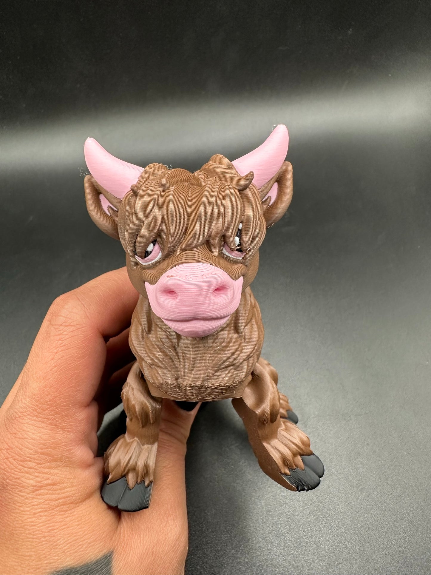 Articulating Highland Cow Figurine - Realistic 3D Printed Home Decor Statue